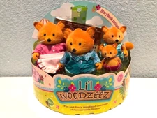 Hasbro Lil Woodzeez Tippytail Fox Family