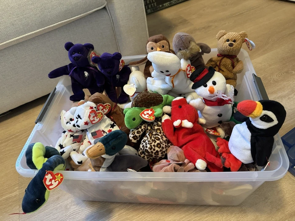 Ty Bean Baby BUBBLES The Yellow Fish - Image 4 of 4