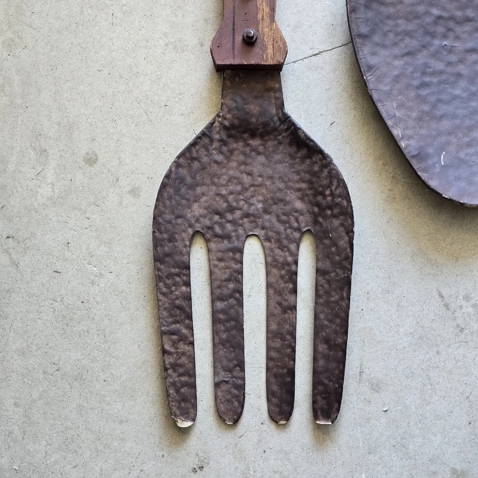 Juego de decoración de pared de tenedor y cuchara rústica de gran tamaño Foto 4 de 4