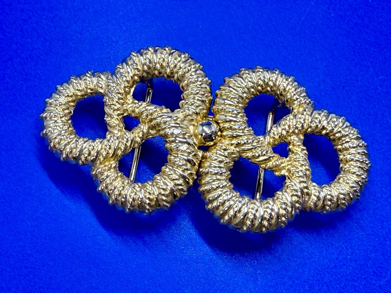 Knotted Rope Textured Interlocking Two Piece  Gol… - image 3