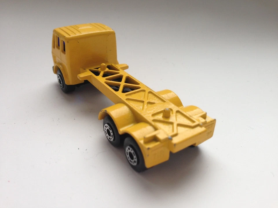 Matchbox Superfast No. 42 - Mercedes-Benz NG 1632 - Container Truck - England - Bild 4 von 4