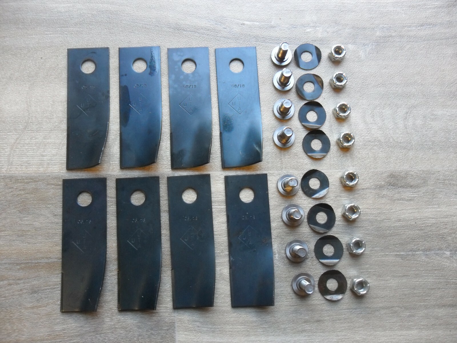 Rover lawn mower blade kit sets 8 blades 8 nuts bolts. lawn mower eBay
