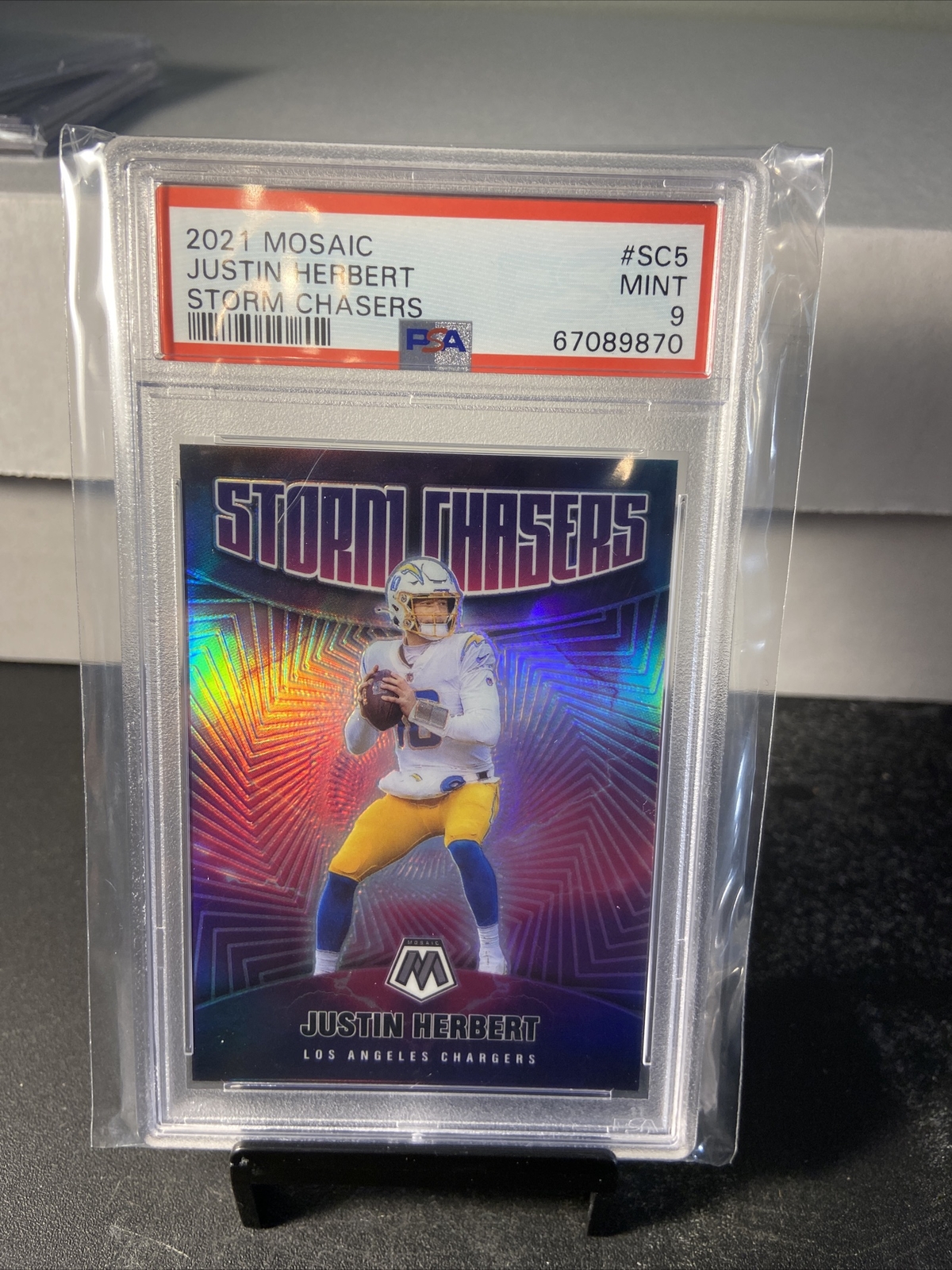 2021 PANINI MOSAIC STORM CHASERS JUSTIN HERBERT #SC-5 PSA 9 MINT CASE HIT