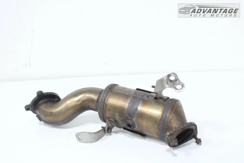 Cadillac ATS 2016-2019 2,0 L escape silenciador cabezal tubo colector 12679573 OEM Foto 3 de 4