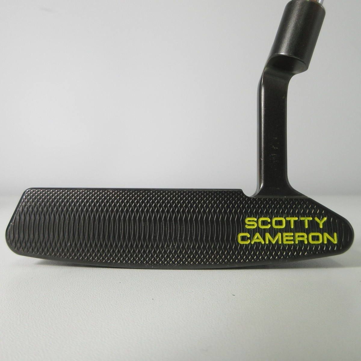 Scotty Cameron Oil Can Newport 2 Putter RH 33,5” Con Copricapo - Art Of Putting