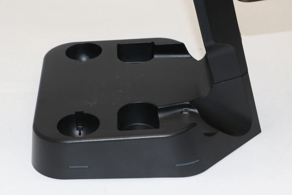 Collective Minds PSVR Showcase 5X Rapid AC PS4 VR Charge And Display Stand - Image 3 of 4