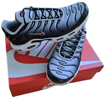 Nike TN Air Max Plus 40,5 Schwarz/Blue Tint/Iron Grey/Rugged Orange DM0032-008
