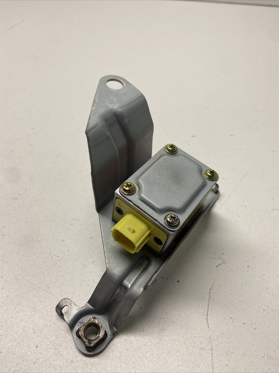 2001-2002 Toyota Sequoia RH Side Sensor OEM 89860-0C010