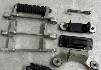 YOSHIMURA / WORKS SUZUKI AN ASSORTMENT OF FRONT AND REAR KIT FUEL TANK MOUNTS