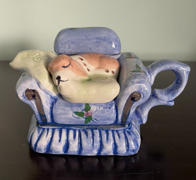 Vtg Collectible World Bazaar Ceramic Sleeping Dog On Sofa Chair Teapot