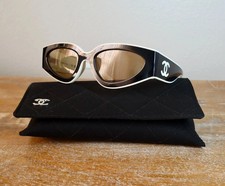 CHANEL 6056 Urban Vintage Cat Eye Sunglasses 54mm Black White/Beige Lens 100 UV