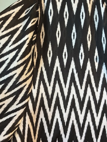 Chico's Travelers Ikat Black & Ecru Dolman Sleeve Tunic 3 Travel Office - Picture 4 of 6