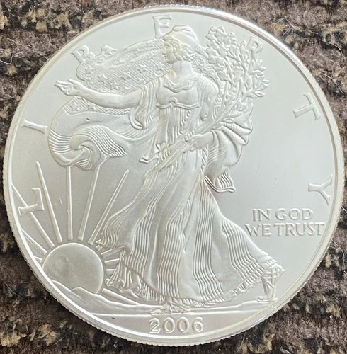 2006 American Silver Eagle Dollar Uncirculated Absolutely Beautiful Condition