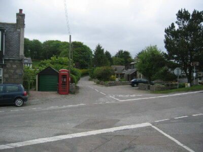 Foto 6x4 Kreuzung, Banchory Devenick Duff's Hill auf älteren Karten ein Posten um 2005