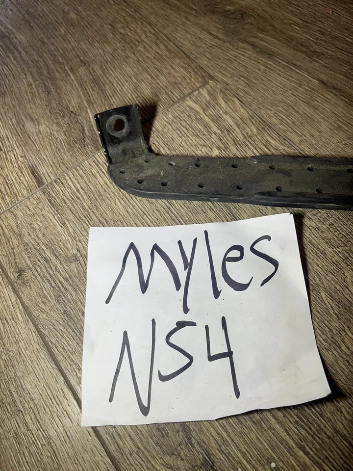 2008 BMW 335xi 335i 328i 328xi E90 E92 Battery Rollover Protection Brace 7549425 - Image 3 of 4