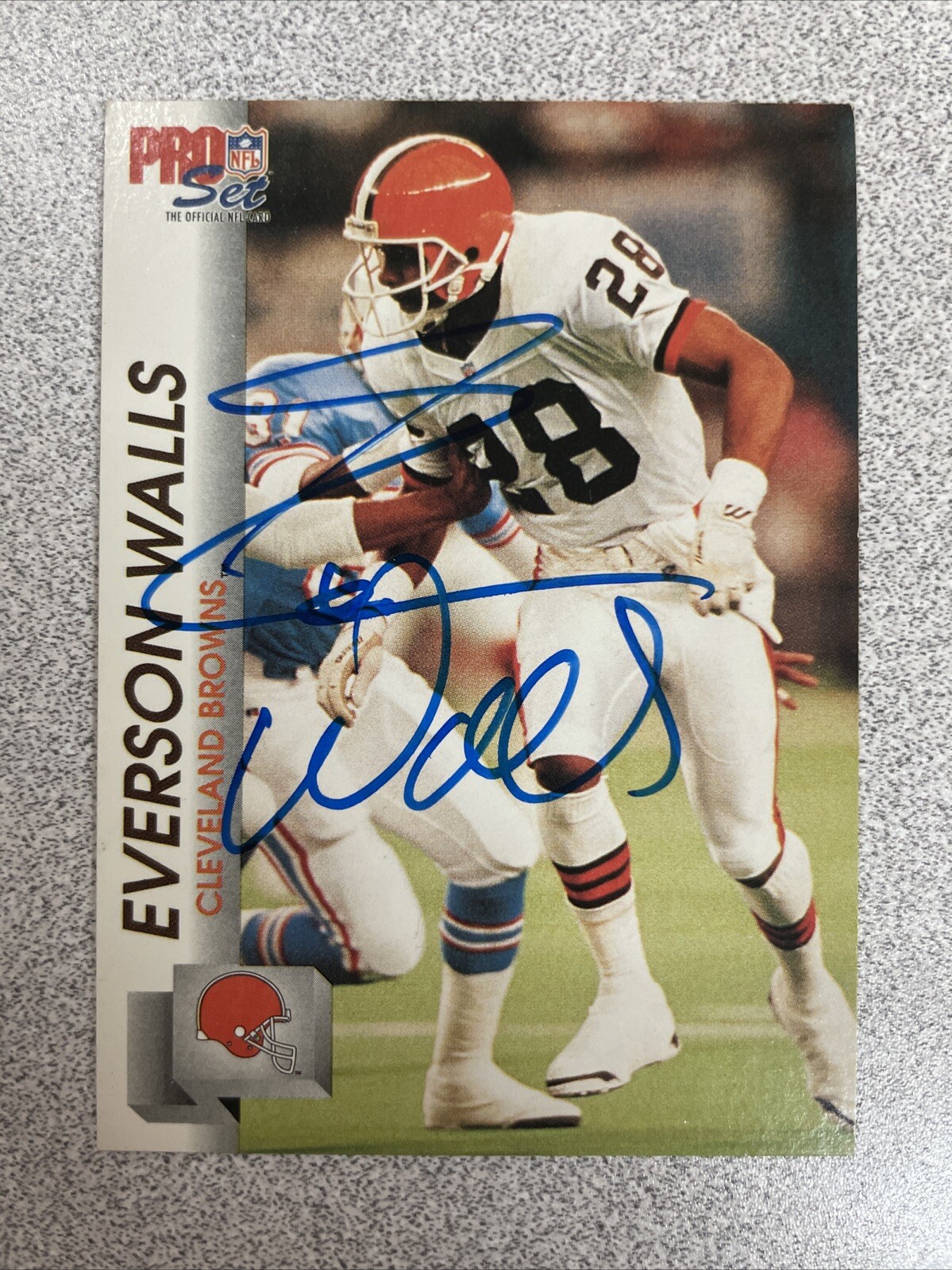 1992 Pro Set Everson Walls Autographed Card #472 Cleveland Browns A-608