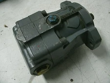 SAUER SUNDSTRAND HYDRAULIC PUMP 18-3025 MF  MODEL # 04-90-43-81607-1 NEW