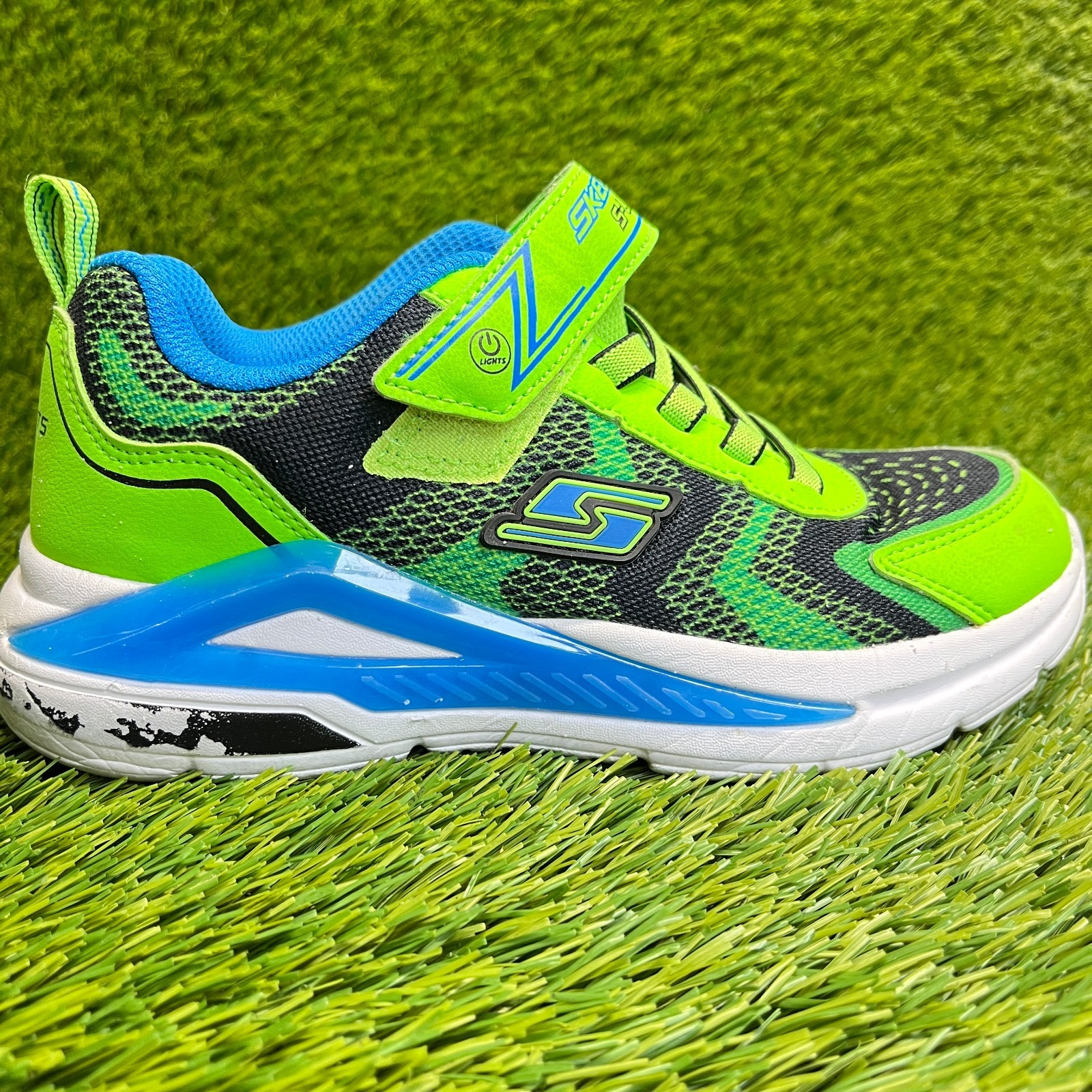 Skechers S Lights Tri-Namics Boys Size 2Y Green Black Runnin
