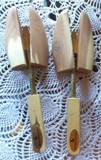SHOE KEEPER 2 Way Wooden adjustable WOMEN'S ladies size 9 set of 2 Stretchers