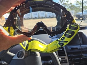 Accuri  Motocross Goggles