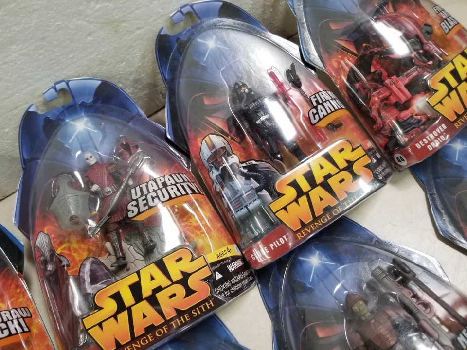 Lote de 24 - Figura de Acción Star Wars SURTIDA La Venganza de los Sith 2005 Nueva Precintada Foto 3 de 4