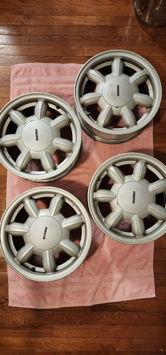 90-93 Mazda Miata MX-5 NA 14x5.5 4x100 Daisy Wheel w/ Center Caps