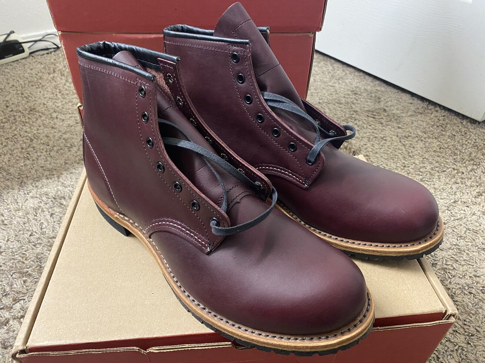 Red Wing 9011 Heritage Beckman Black Cherry Featherstone Leather Boots RARE New