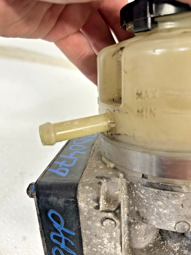 2000-2005 Toyota MR2 Spyder electric power steering pump w reservoir 89657-17010 - Bild 6 von 7