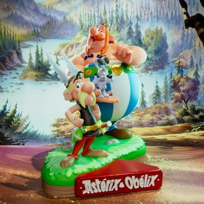 UNPAINTED Asterix and Obelix 3D Printed Model Kit UW