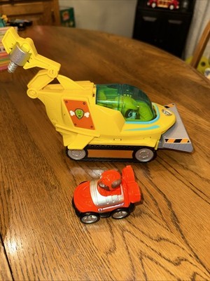 Paw Patrol Aqua Pups Rubble Transforming Hammerhead Shark Vehicle Playset