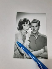 DICK VAN DYKE & MARY TYLER MOORE FROM THE DICK VAN DYKE SHOW,  B&W, 4X6 PHOTO