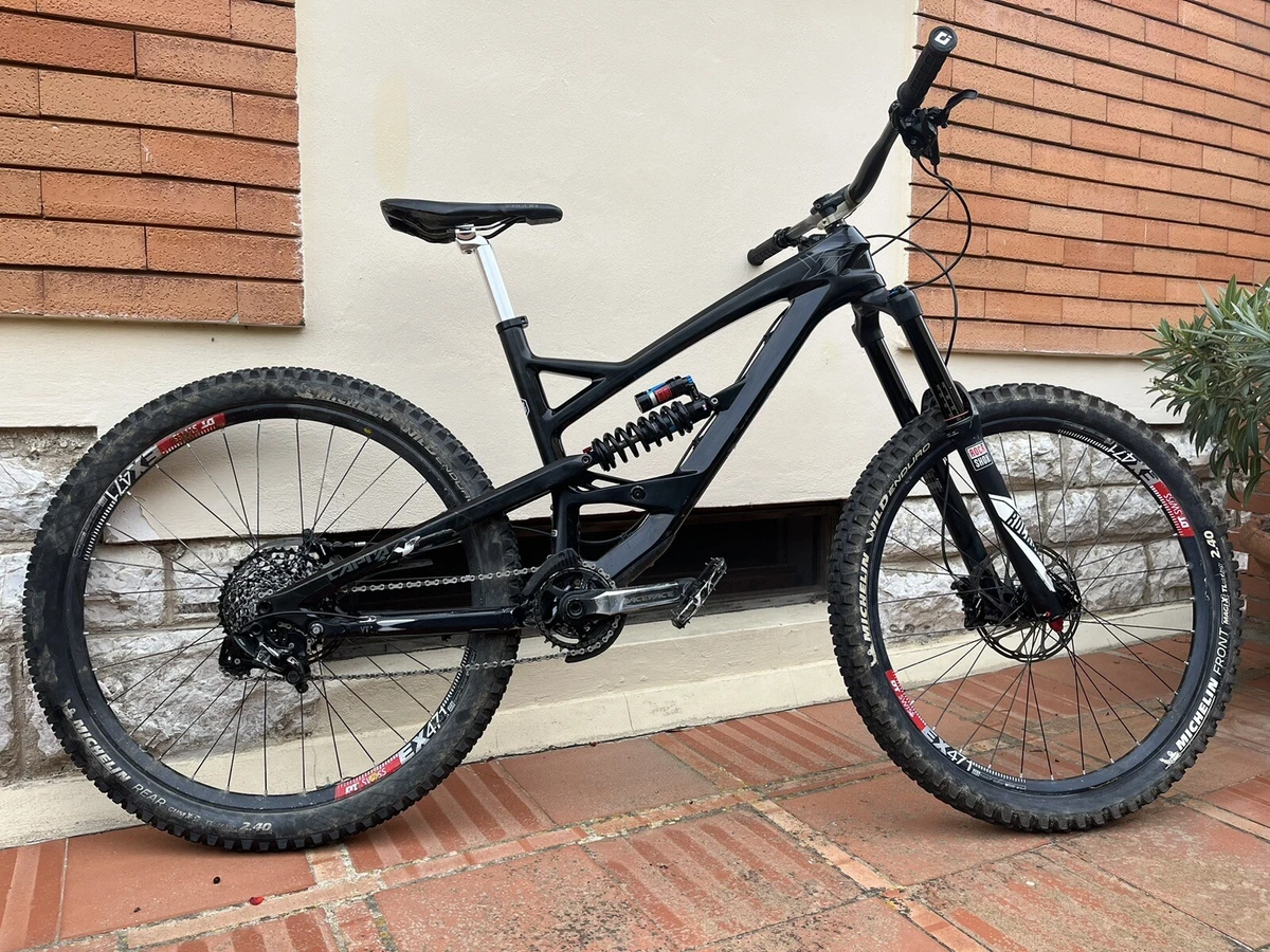 YT Capra 27.5