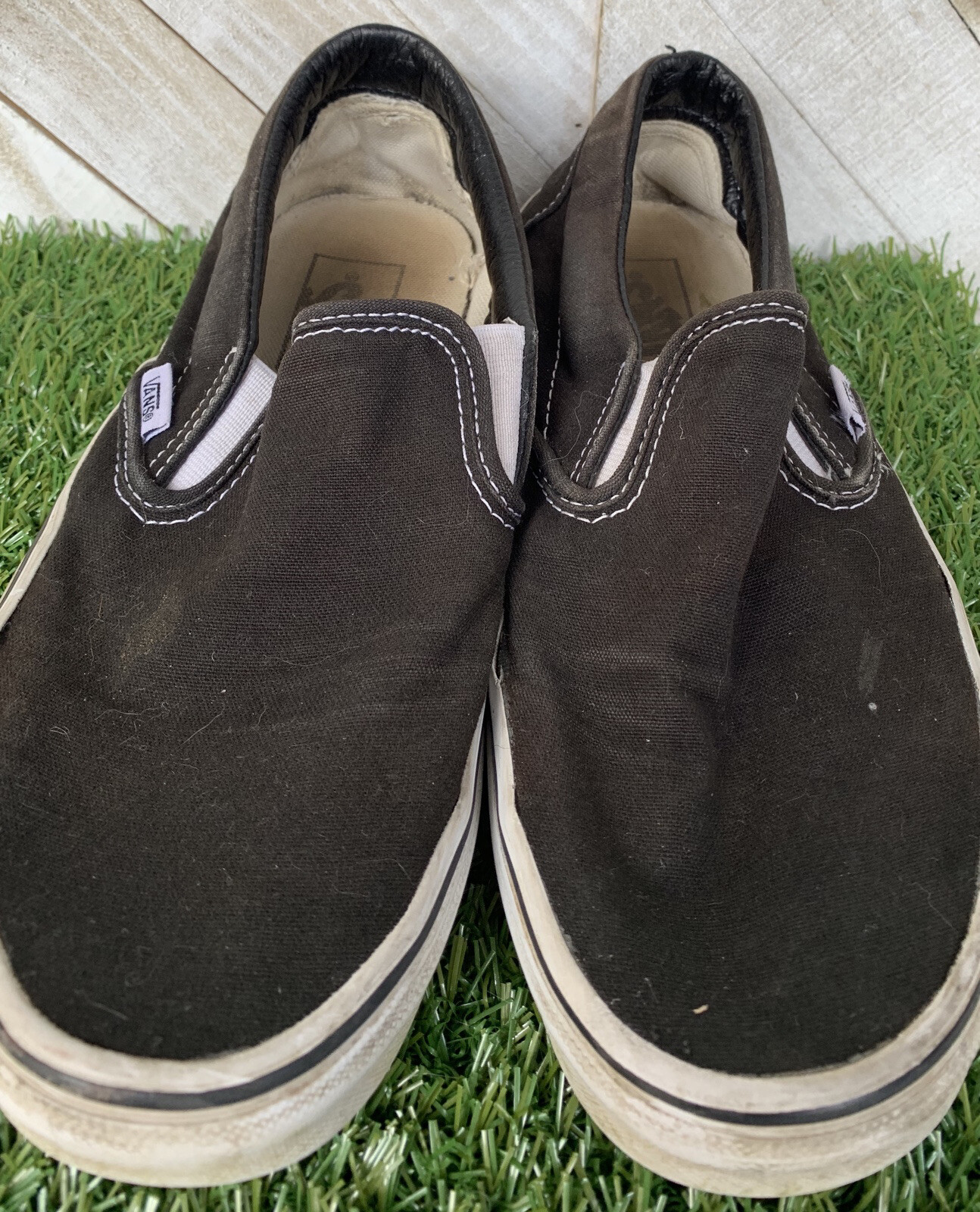 Men's Black Vans Slip-On Sneakers Size 7 Women's 8.5 Loafers-image