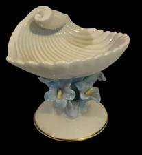 Jabón baratija vintage Irice IW blanco concha azul pedestal floral porcelana