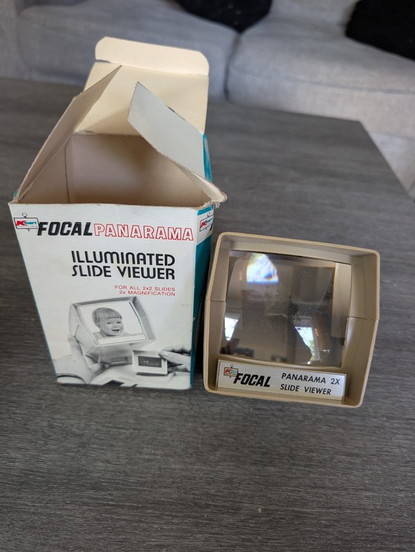 Vintage Focal Panarama Illuminated Slide Viewer 2x2" Slides 2x Magnification Box