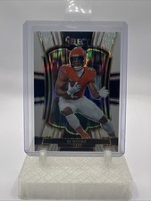 2025 Panini Select DJ Moore Premier Level White Prizm Shock /799 Bears