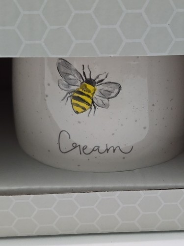 Heartland Bee Hive 3pc Glazed Ceramic Cream And Sugar Set. NIB - Picture 3 of 6