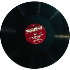 Suzy Williams - I Saw Mommy Kissing Santa / The Promenaders - White Christmas