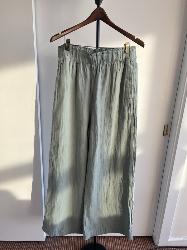 NWT GAP Pant Womens 100% Cotton Wide Leg Sage Green Stretch Waist Zip L