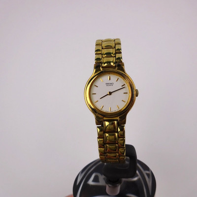 Seiko goldfarbene Armbanduhr 4N00-0311 weißes Zifferblatt vergoldet 22 mm