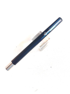 1993 Black Parker Vector Ball Pen USA Chrome clip. Fresh refill.  Excellent