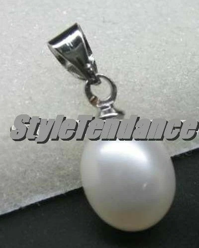 Colliers et pendentifs de perles culture