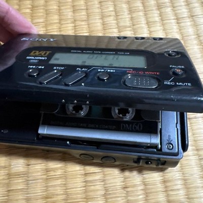 SONY TCD-D8 DAT WALKMAN PORTABLE RECORDER Black Checked for