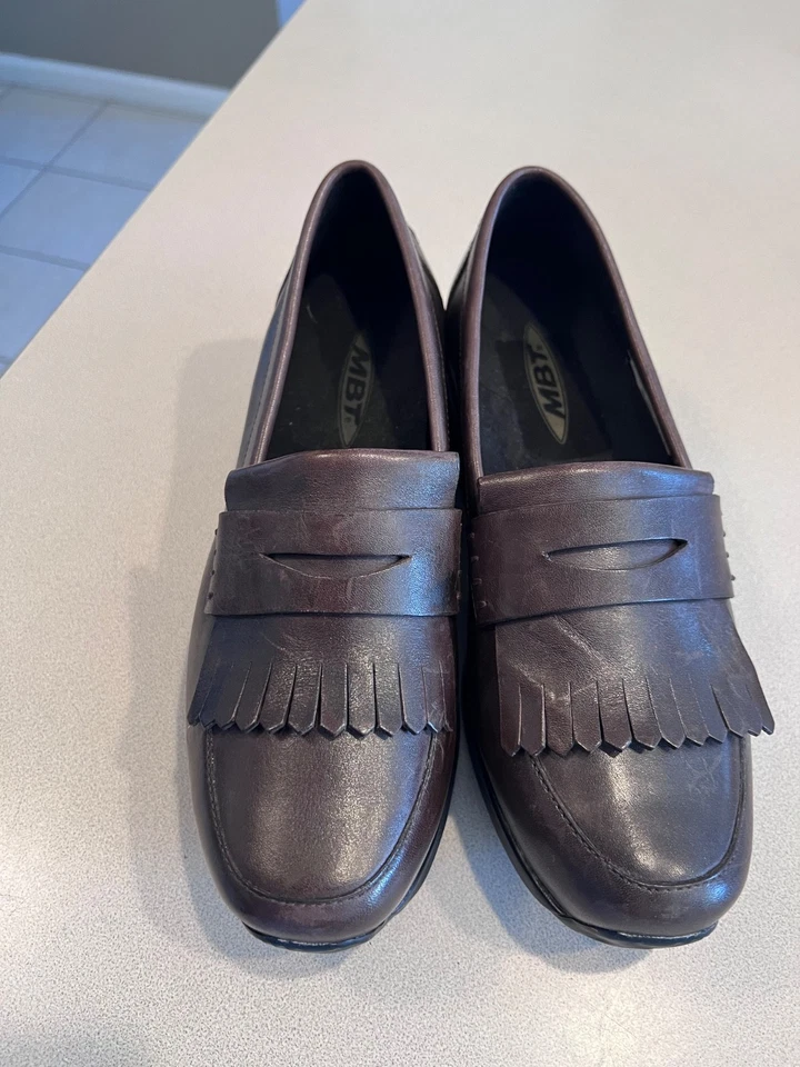Zapatos mocasines MBT para mujer de cuero marrón Penny talla 6 Foto 3 de 4