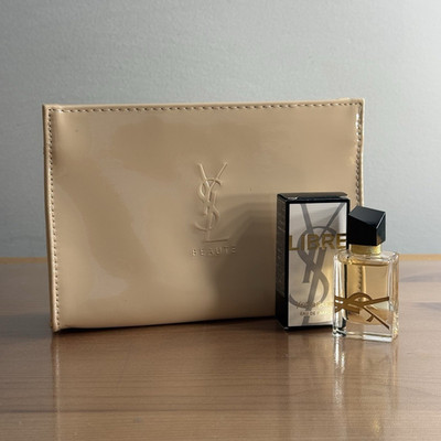 Yves Saint Laurent Beauty Bag + Libre Eau de Parfum Spray Travel Size 7.5 ml
