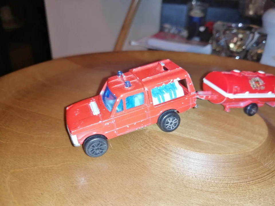 Camión de bomberos Majorette Range Rover de colección con remolque tanque de agua 1/60 # 246 Francia Foto 3 de 4