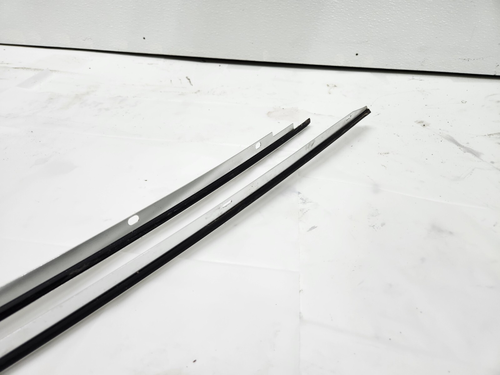 ⭐ 08-19 Maserati Gran Turismo Right & Left Exterior Roof Molding Cover Trim Oem