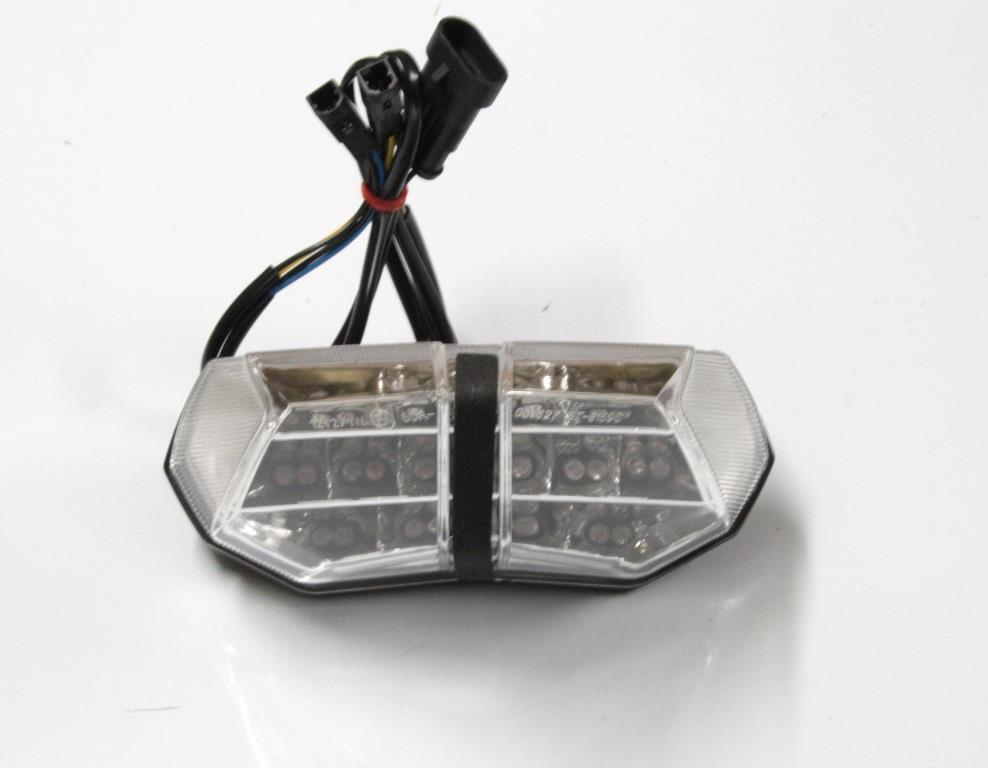 Feu LED clignotants intégrés Ducati Streetfighter clair contre arrière encombré