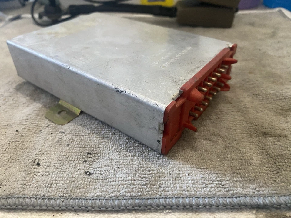 Módulo amplificador de control de crucero Mercedes 560SL R107 1986-89 OEM 0025451632 Foto 4 de 4