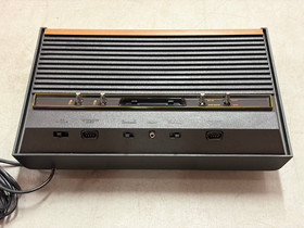 Atari 2600 CX-2600A Video Computer System Console Woodgrain RF Untested